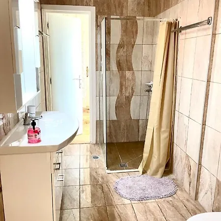 Hamre Apartments Agios Georgios Pagon Esterno foto