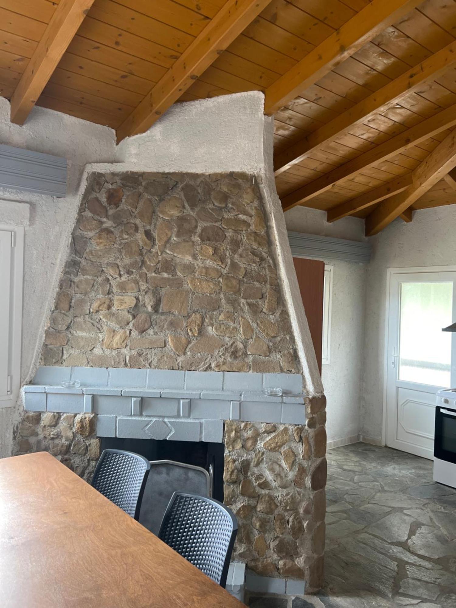 Hamre Apartment Agios Georgios Pagon